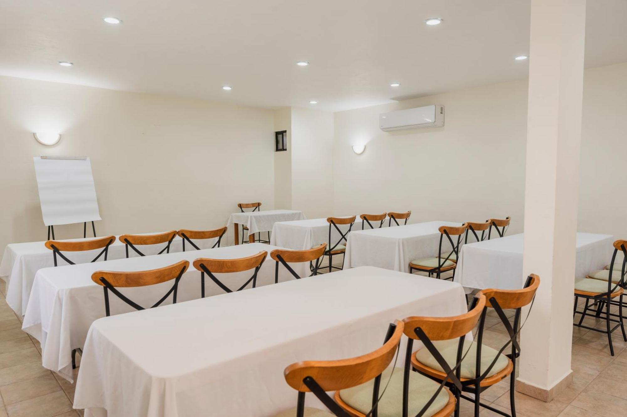 Comfort Inn Тампико Екстериор снимка