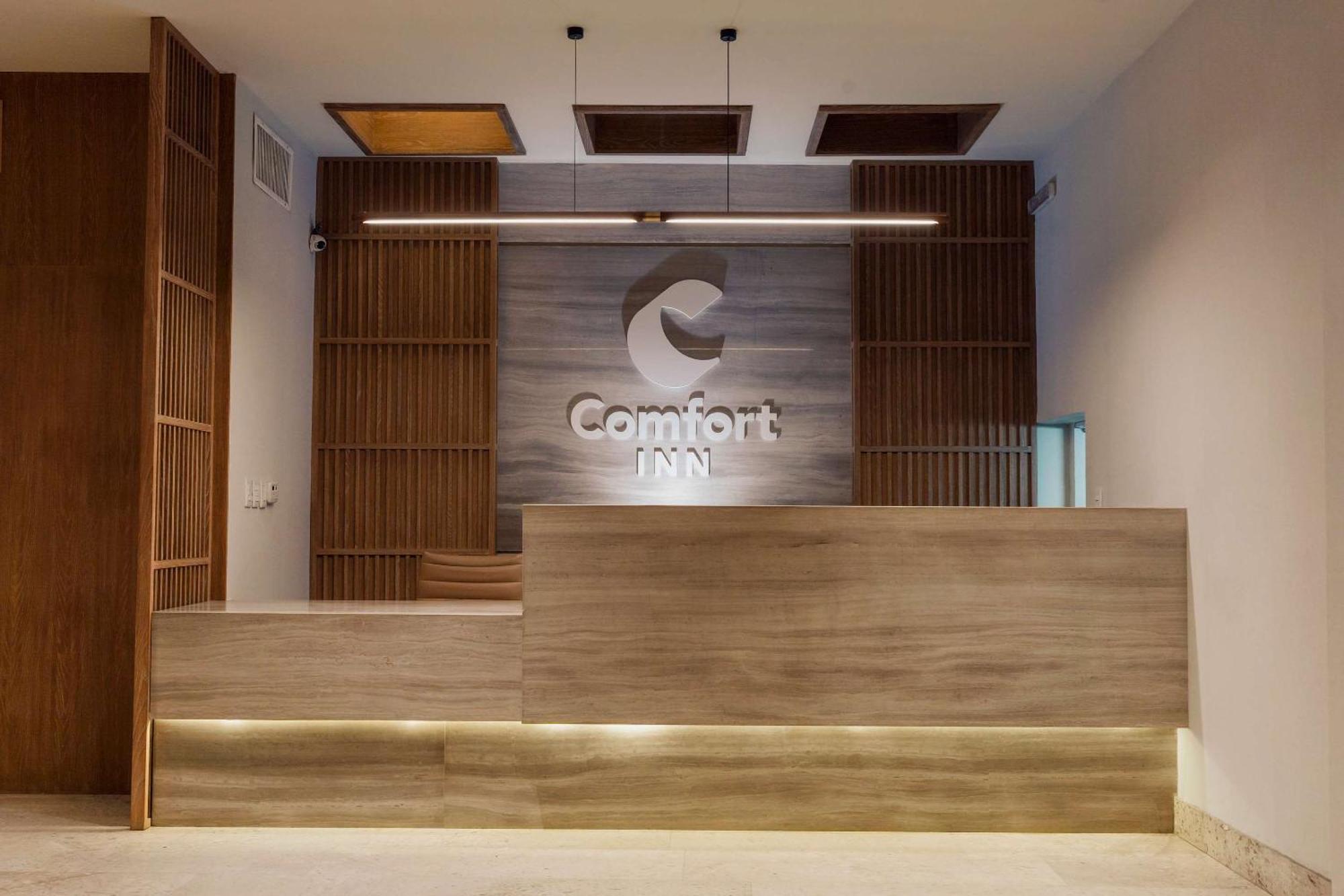 Comfort Inn Тампико Екстериор снимка